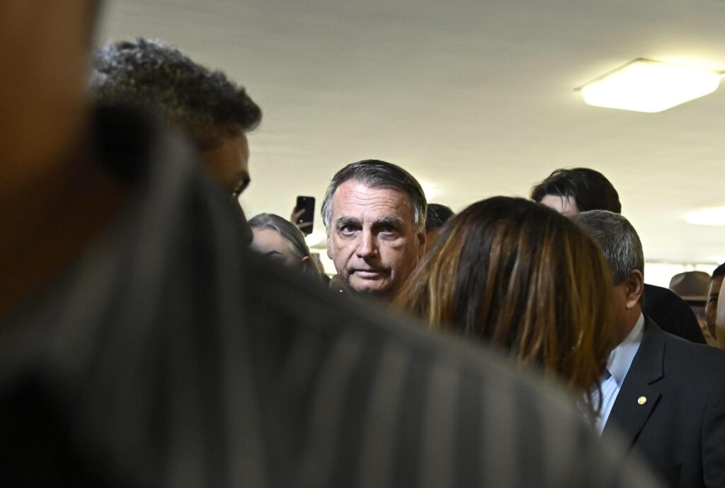 bolsonaro-desafia-a-justica-outra-vez-e-ela-deveria-pagar-para-ver