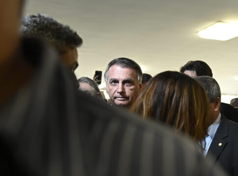 bolsonaro-desafia-a-justica-outra-vez-e-ela-deveria-pagar-para-ver