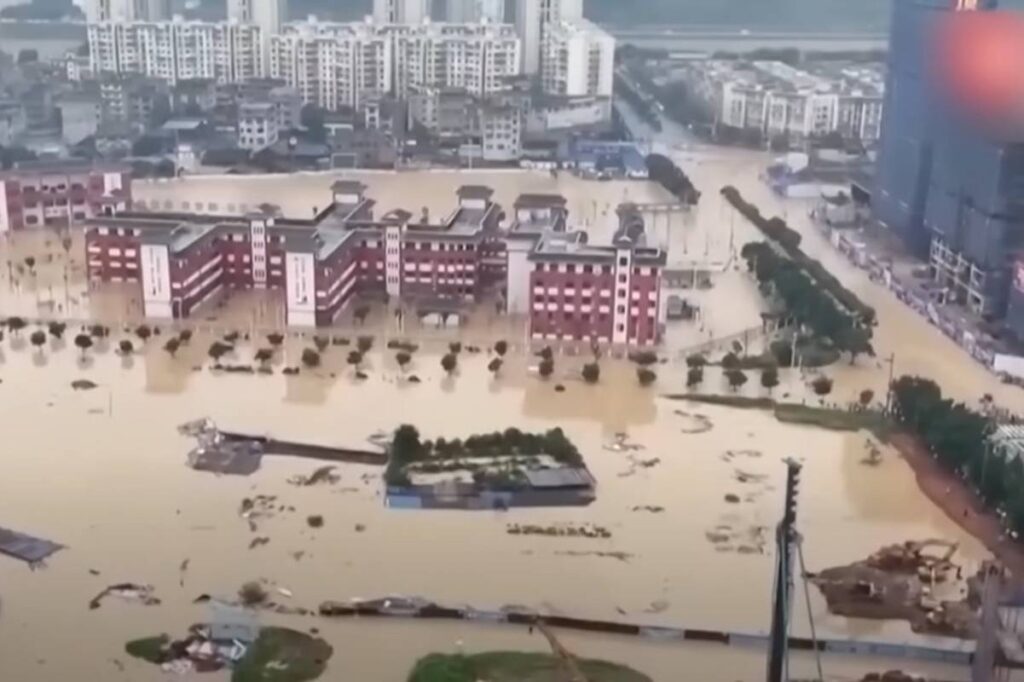 china:-temporais-deixam-ao-menos-2-mortos-e-10-desaparecidos;-video