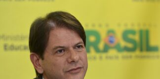 senador-cita-cobranca-de-ate-15%-por-politicos-para-indicar-emendas
