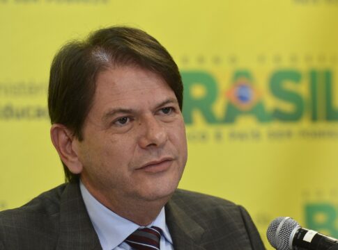 senador-cita-cobranca-de-ate-15%-por-politicos-para-indicar-emendas