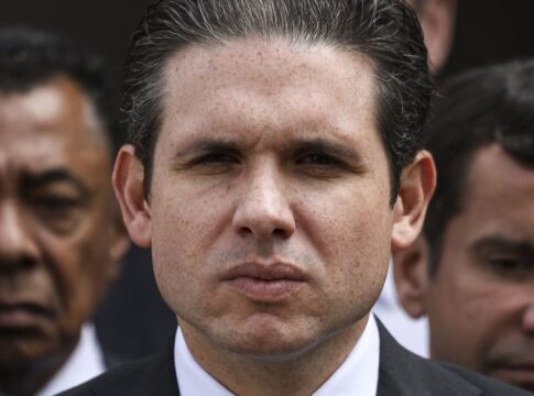 oposicao-vai-a-camara,-mas-hugo-motta-proibe-reuniao-durante-recesso