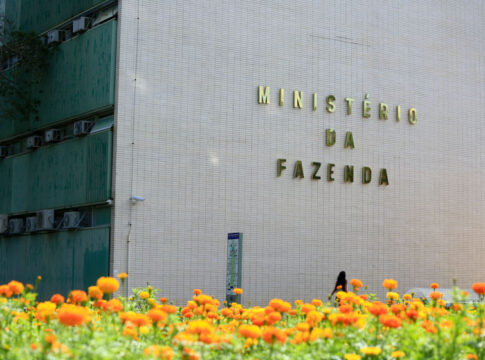 governo-preve-deficit-de-r$-26-bilhoes-em-2025