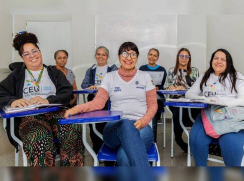 refugiadas-venezuelanas-dao-aulas-gratuitas-de-espanhol.-saiba-mais
