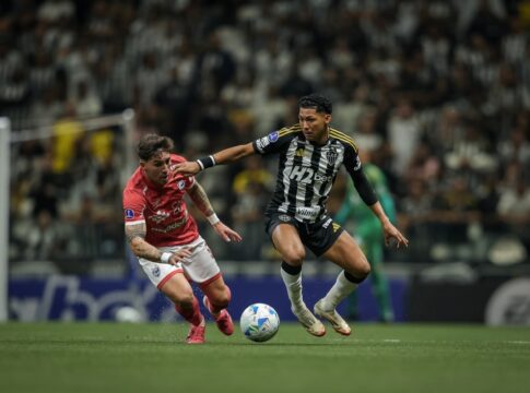 crise-no-atletico-mg-vira-meme-entre-os-rivais;-confira