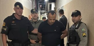 homem-que-invadiu-shopping-com-carro-e-solto-e-tem-cnh-suspensa