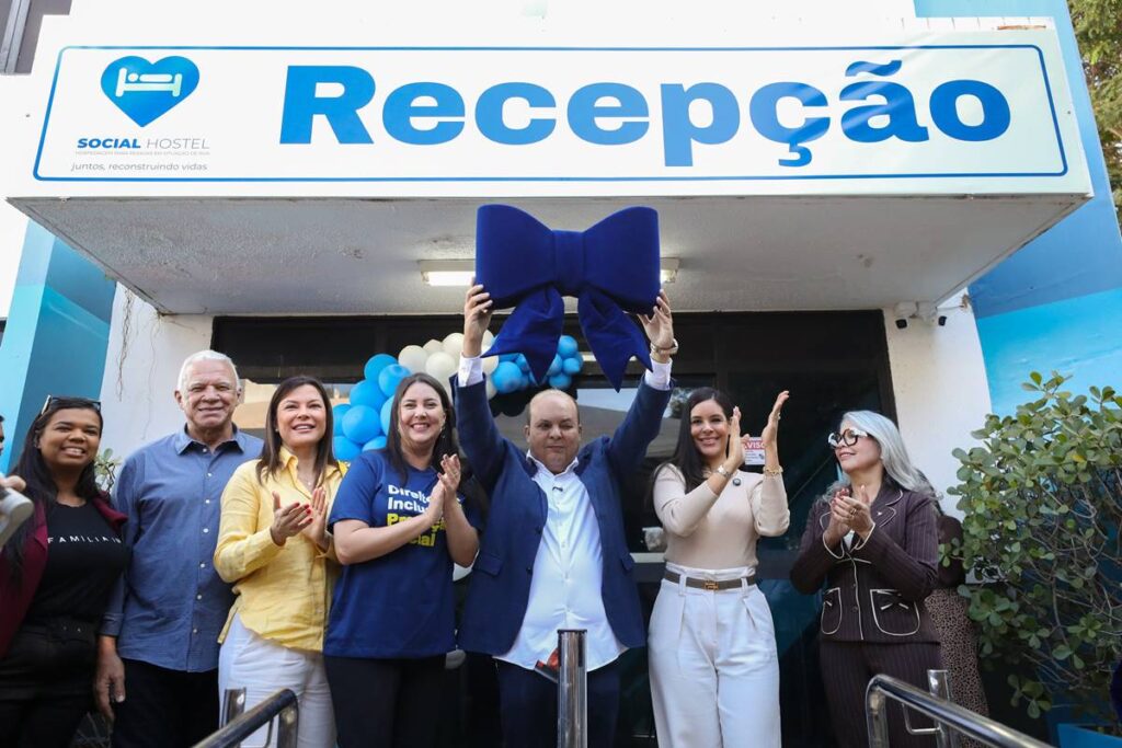 ibaneis-inaugura-1o-hotel-social-do-df-para-pessoas-em-situacao-de-rua