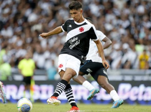 vasco-reverte-punicao-da-fifa-e-pode-realizar-novas-contratacoes