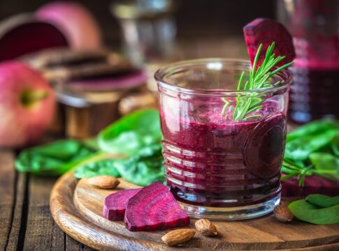 suco-de-beterraba-reduz-pressao-arterial-em-idosos,-mostra-estudo