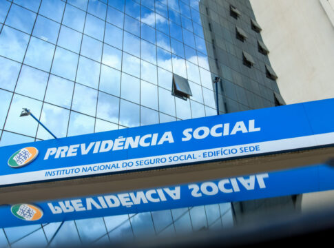 fraudes-no-inss:-reembolsos-comecam-nesta-5a-(24/7).-confira-detalhes