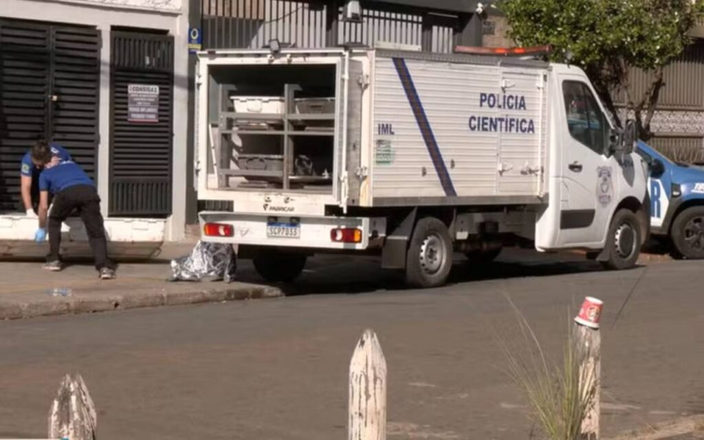 trabalhador-morre-apos-ser-atacado-por-abelhas-em-rua-de-goiania
