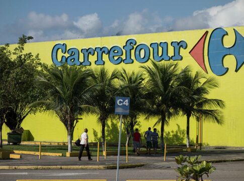 carrefour-se-manifesta-apos-sancao-contra-venda-de cigarro-eletronico