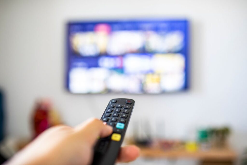 pnad:-populacao-do-df-e-a-que-mais-tem-tv-a-cabo-e-streaming-no-pais