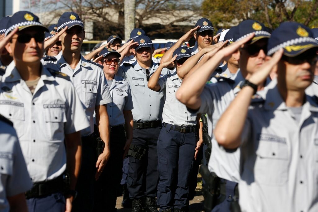 numero-de-suicidios-entre-policiais-supera-homicidios-fora-de-servico