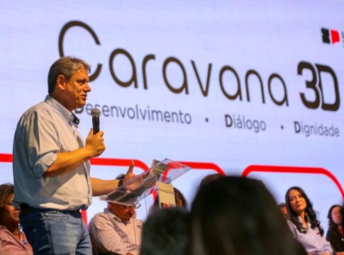 tarcisio-anuncia-r$-1-bi-em-credito-de-icms-a-impactados-pelo-tarifaco
