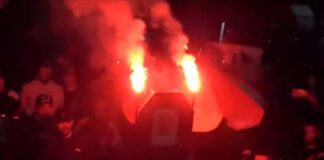 torcedores-do-corinthians-fazem-“enterro”-de-ex-presidentes-em-protesto