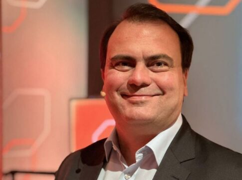 ex-diretor-acusado-de-fraude-pelo-itau-cobra-r$-15,4-milhoes-do-banco