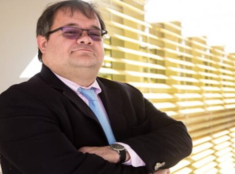 veja-quem-e-o-professor-suspeito-de-ameacar-e-perseguir-colegas-da-unb