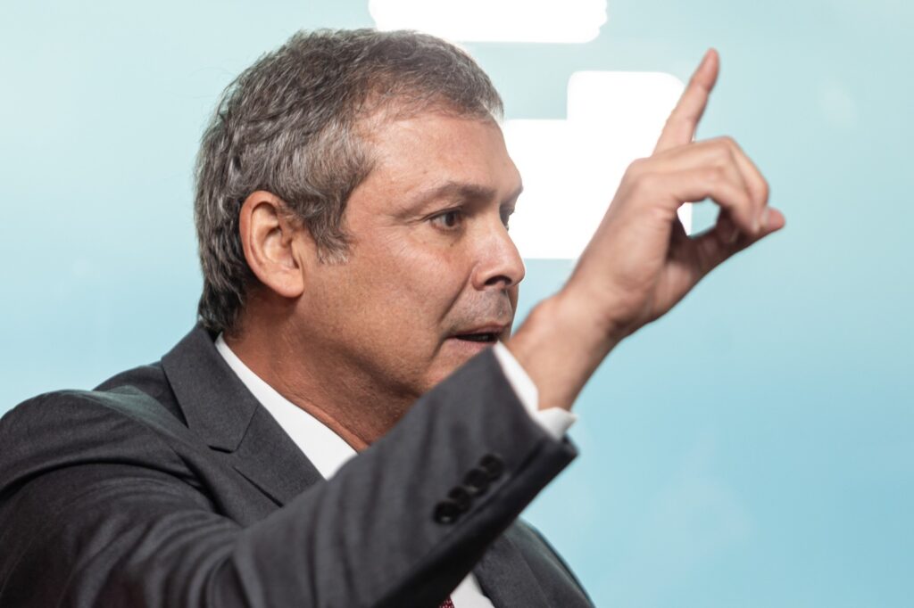 lindbergh-sobre-ameaca-a-motta-e-alcolumbre:-“efeito-sera-o-contrario”