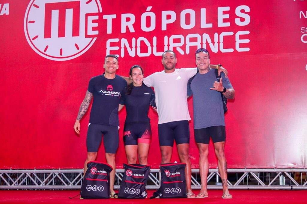 metropoles-endurance-estreia-com-entrega-de-kits-e-clima de celebracao