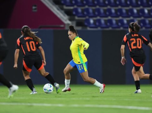 com-10,-brasil-segura-a-colombia-e-avanca-em-1o-na-copa-america
