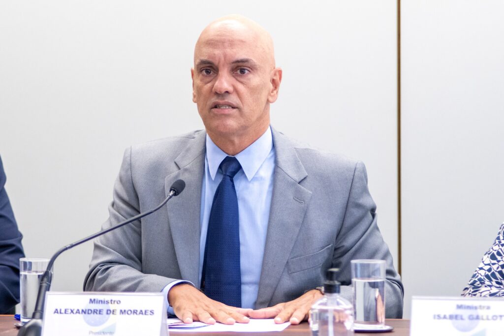 moraes-inclui-deputado-em-inquerito-por-articular-com-governo-trump