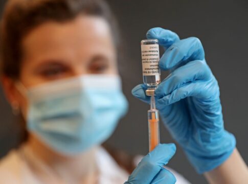 estudo:-vacina-da-covid-19-salvou-2,5-milhoes-de-vidas-de-2020-a-2024