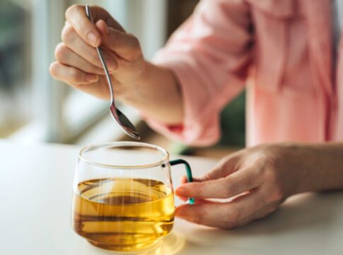 o-elixir-diario:-como-este-cha-melhora-a-digestao-e-afasta-o-estresse