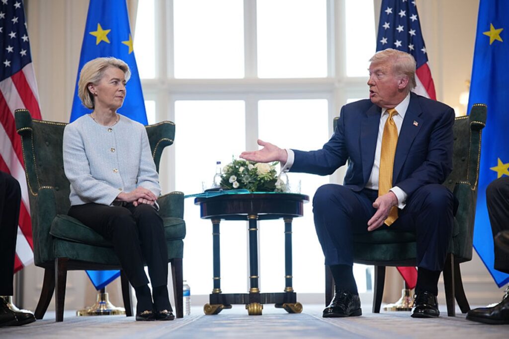 tarifas:-trump-e-chefe-da-comissao-europeia-se-reunem-na-escocia
