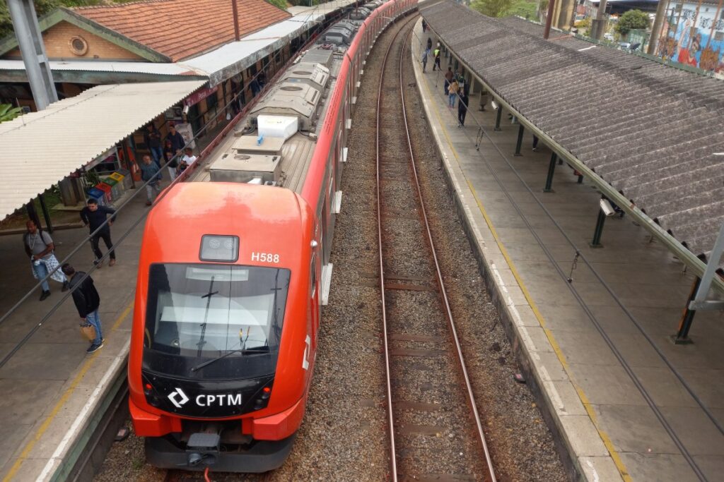 linha-7-rubi-da-cptm-tem-problemas-na-manha-desta-segunda-(28/7)