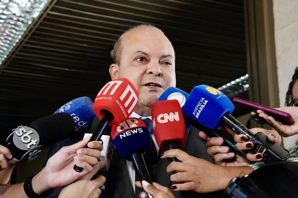 ibaneis-quer-tirar-grades-da-frente-do-stf-“o-mais-rapido-possivel”