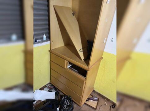 mae-agredida-em-casa-pelo-filho-ja-obteve-medida-protetiva-contra-ele