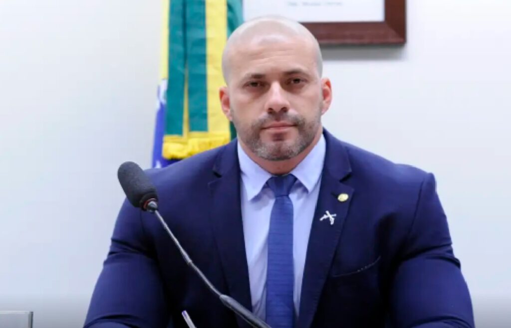 apos-cirurgia-no-joelho,-daniel-silveira-pede-prisao-domiciliar-ao-stf
