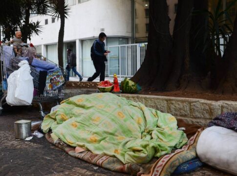 frio-e-geada:-temperatura-cai-na-madrugada-em-sp-e-alerta-defesa-civil