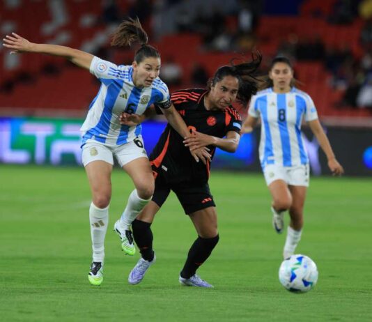 copa-america-feminina:-colombia-bate-argentina-e-garante-vaga-na-final