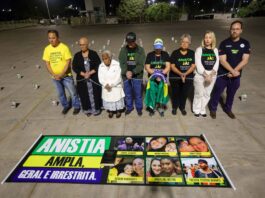 bolsonaristas-fazem-vigilia-e-pedem-anistia-a-condenados-pelo-8/1