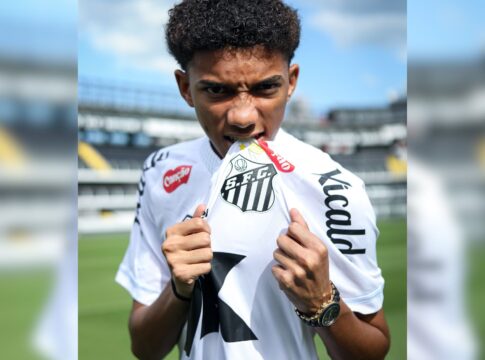 santos-renova-contrato-de-robinho-jr.,-filho-de-ex-atacante,-ate-2027