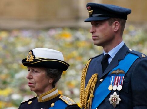 princesa-anne-esta-“mais-irritada”-com-gesto-do-principe-william