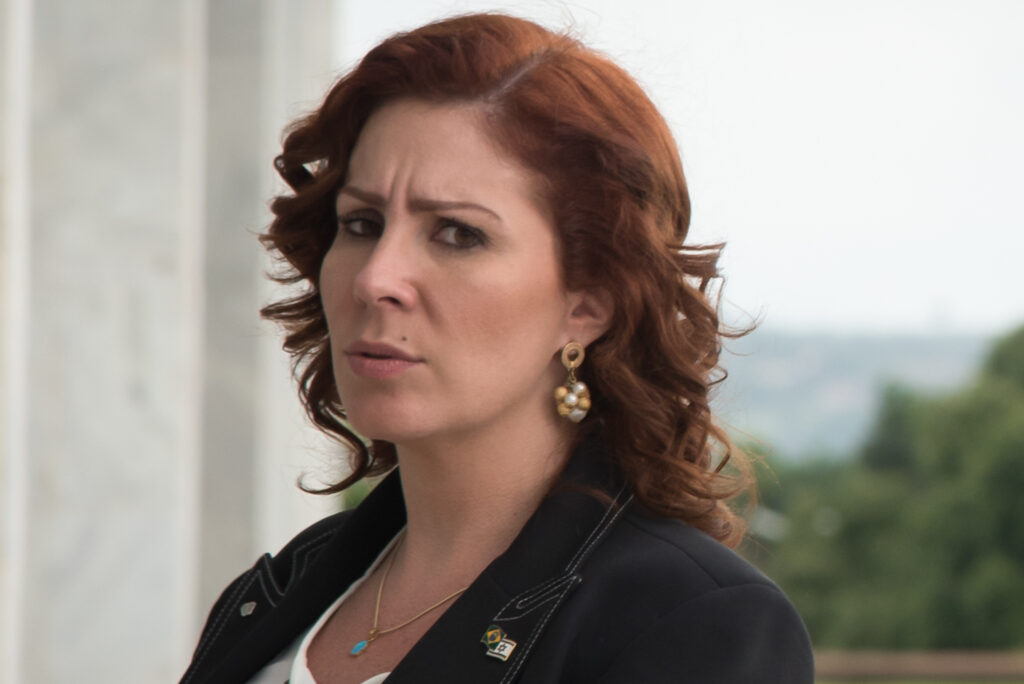 entenda-o-caso-que-levou-carla-zambelli-a-prisao