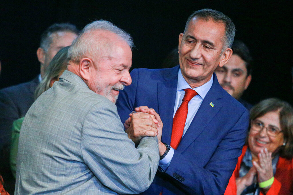 fora-da-agenda,-lula-faz-reuniao-com-ministros-do-uniao-brasil