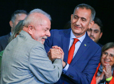 fora-da-agenda,-lula-faz-reuniao-com-ministros-do-uniao-brasil