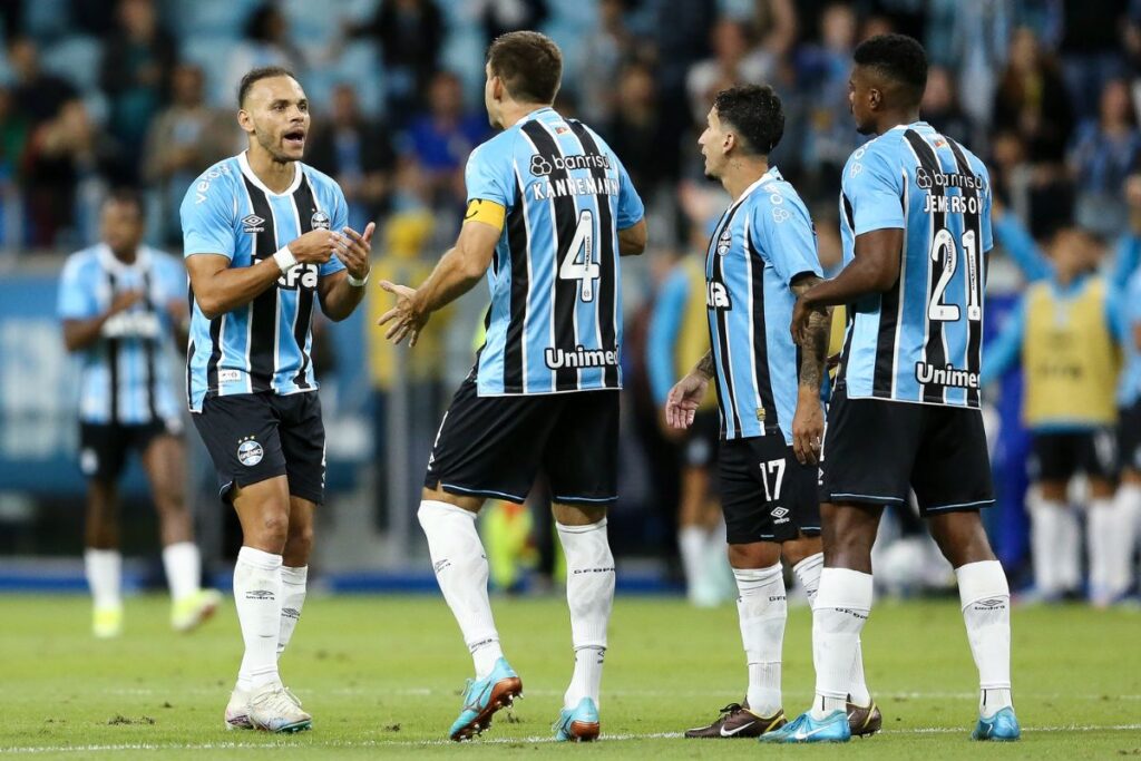 com-dois-de-braithwaite,-gremio-vence-o-fortaleza-por-2-x-1.-veja-os-gols