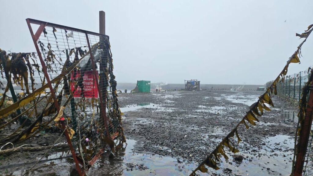 funcionarios-sao-retirados-da-usina-de-fukushima-apos-alerta-de-tsunami