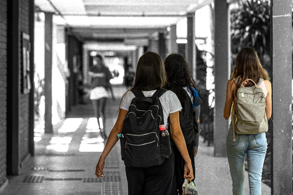 df:-4-em-cada-10-universitarios-trancaram-a-faculdade-por-dividas