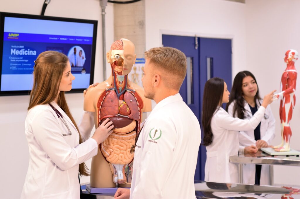 unip-abre-vestibular-de-medicina-em-quatro-unidades-no-estado de sp