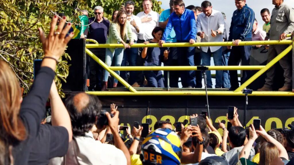 “eu-achei-fraquissimo,-achava-que-ia-ter-muito-mais-gente”,-diz-guga-noblat-sobre-‘motociata’-de-bolsonaro
