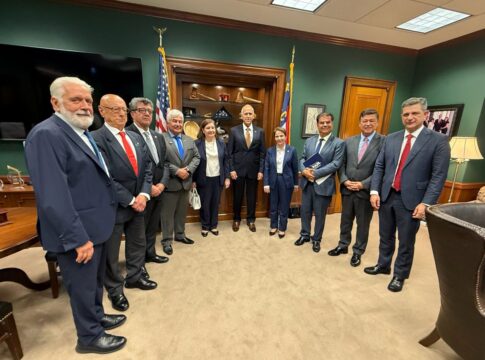 comitiva-brasileira-se-reuniu-com-sete-democratas-e-um-republicano