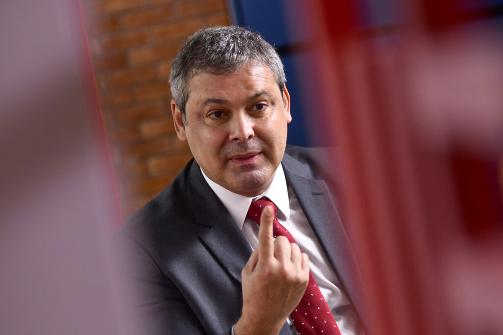“traidores”:-lindbergh-ataca-cla-bolsonaro-por-magnitsky-contra-moraes