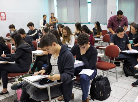 fies-2025:-estudantes-devem-complementar-cadastro-ate-sexta