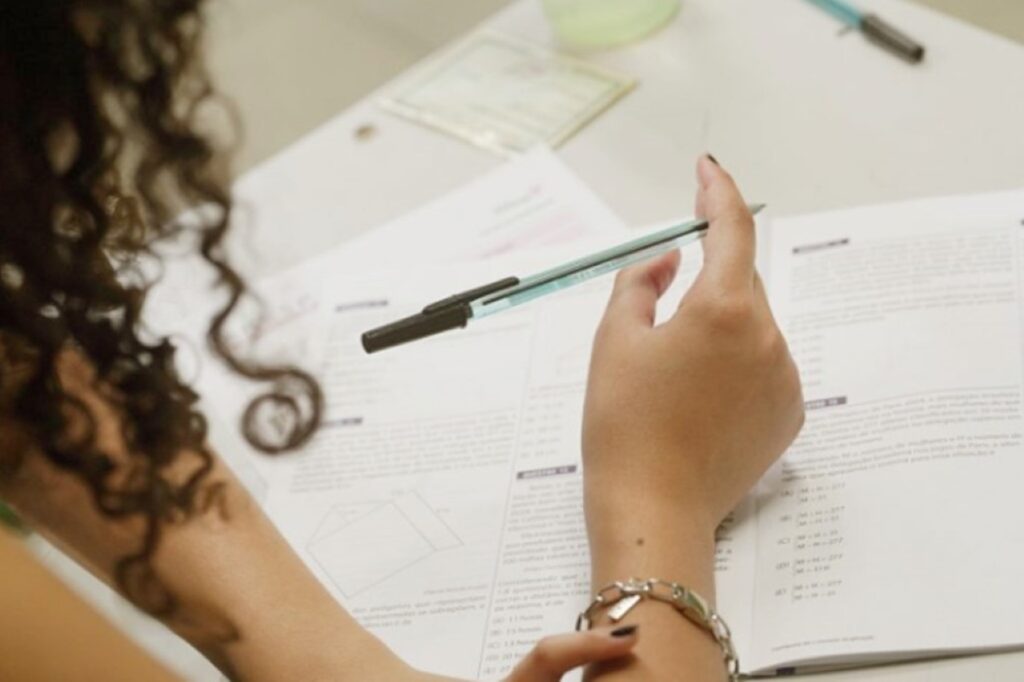 provao-paulista-2025-inclui-alunos-da-eja-e-tera-mais-de-15-mil-vagas